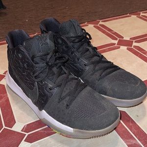 Kyrie Irvin 3s. Black & Ice. Size 13